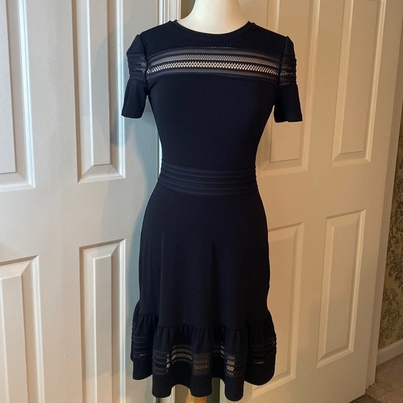 Michael By Michael Kors Eyelet Black Dress Size Small in Like New Condition - Picture 1 of 10